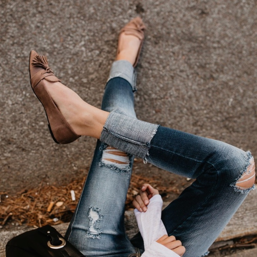 🆕2 AVAILABLE Victoria Tassel Flats in Taupe - Picture 7 of 7